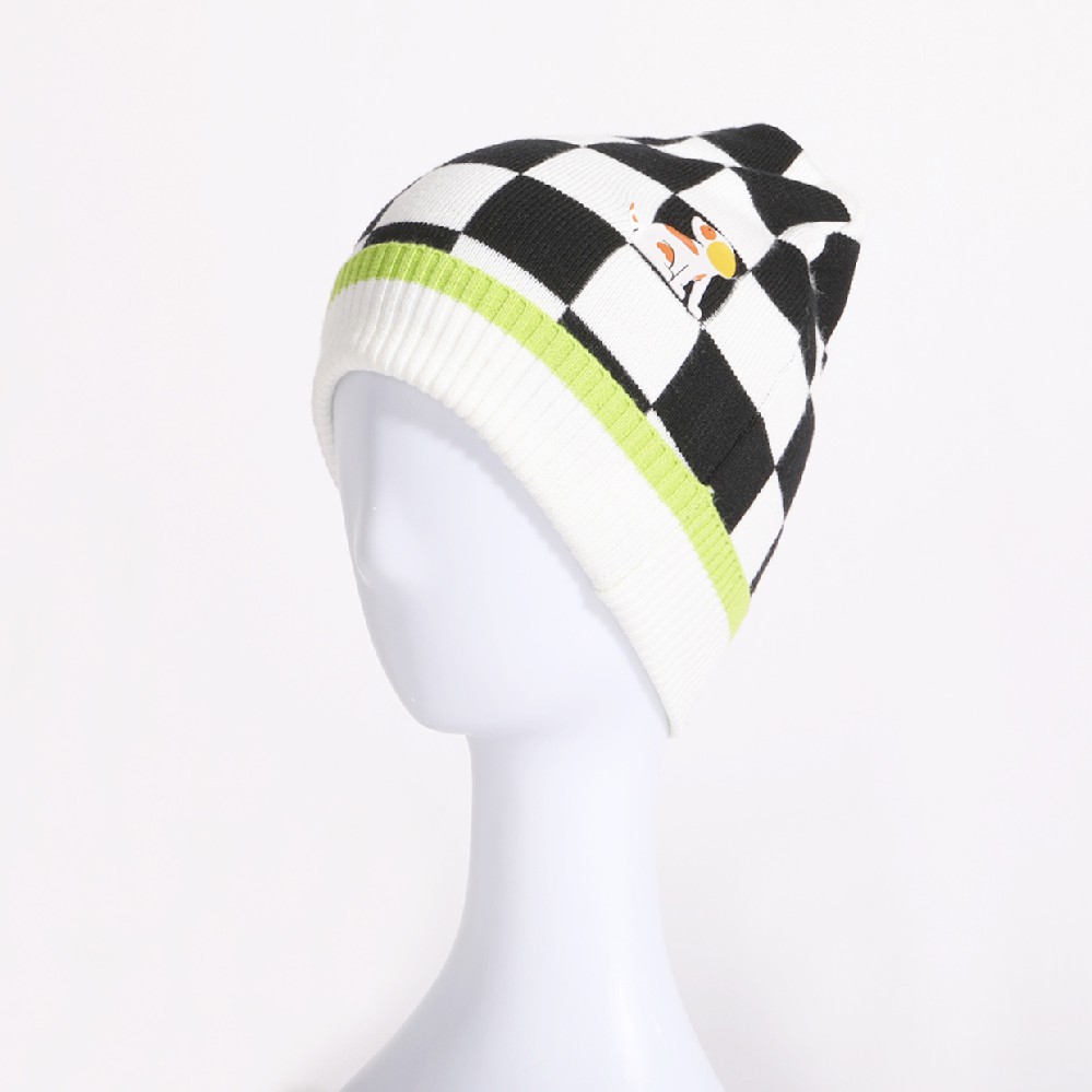 BLACK& WHITE SQUARE JACQUARD BEANIE PRINT WITH DOG KNITTED HATS