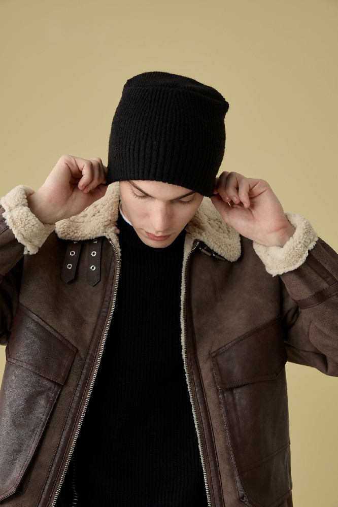 WARM BEST QUALITY WINTER KNIT KATS