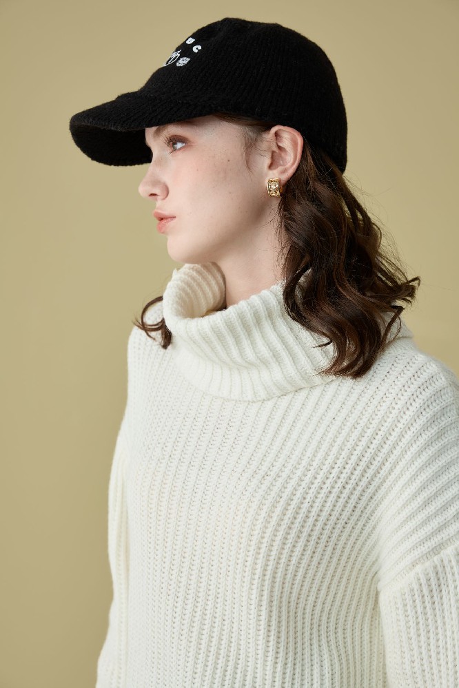 UNISEX WINTER PRINT LOGO HATS