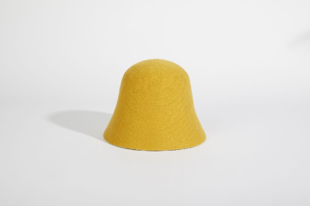WHOLESALE WOMAN WINTER HATS
